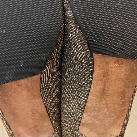 Manolo Blahnik Gold Glitter Hangisi Flats in Sz 40 - Picture 3 of 4